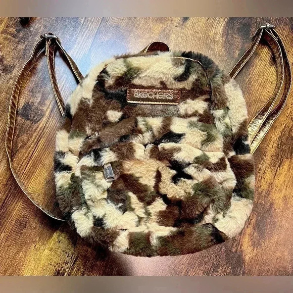 Skechers | small, camouflage faux fur backpack - Picture 1 of 16